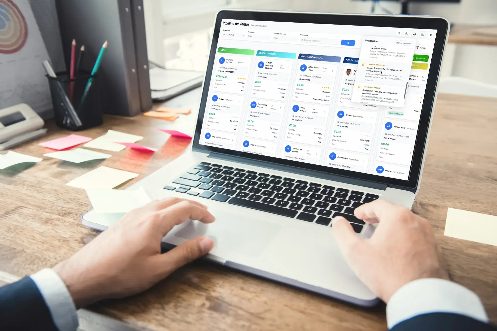 Software CRM para talleres con embudo de ventas, seguimiento de cotizaciones y control de oportunidades comerciales